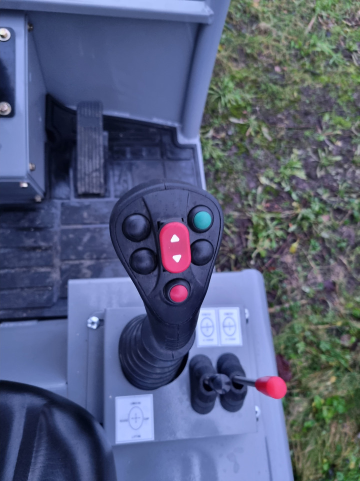 WCM L2110e E-Power - Rataslaadur: pilt 3 WCM L2110e E-Power - Rataslaadur: pilt 3