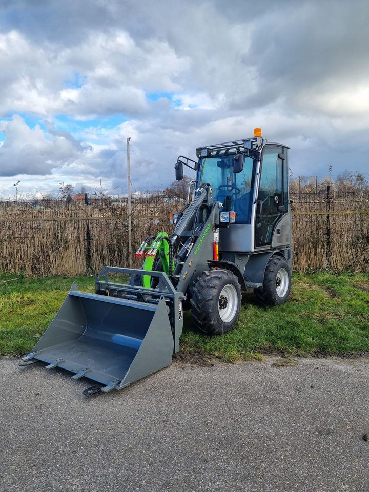 WCM-L2310e - Rataslaadur: pilt 1 WCM-L2310e - Rataslaadur: pilt 1