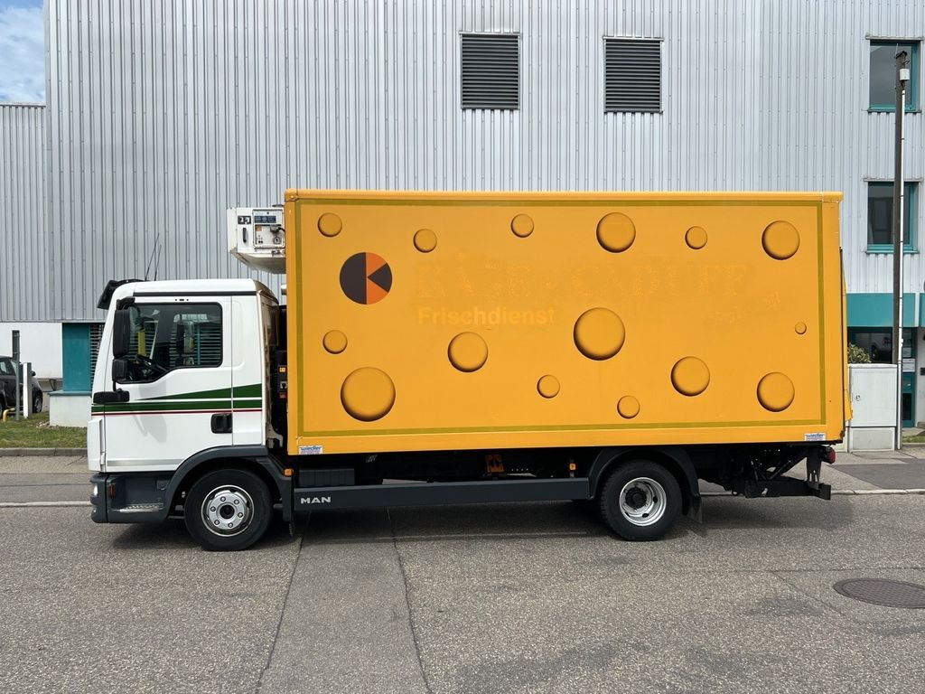 MAN TGL 8.220 Kühlkoffer 5,26m LBW Klima Luftgef. MAN TGL 8.220 Kühlkoffer 5,26m LBW Klima Luftgef. - Tarbesõiduk külmik: pilt 4 MAN TGL 8.220 Kühlkoffer 5,26m LBW Klima Luftgef. MAN TGL 8.220 Kühlkoffer 5,26m LBW Klima Luftgef. - Tarbesõiduk külmik: pilt 4