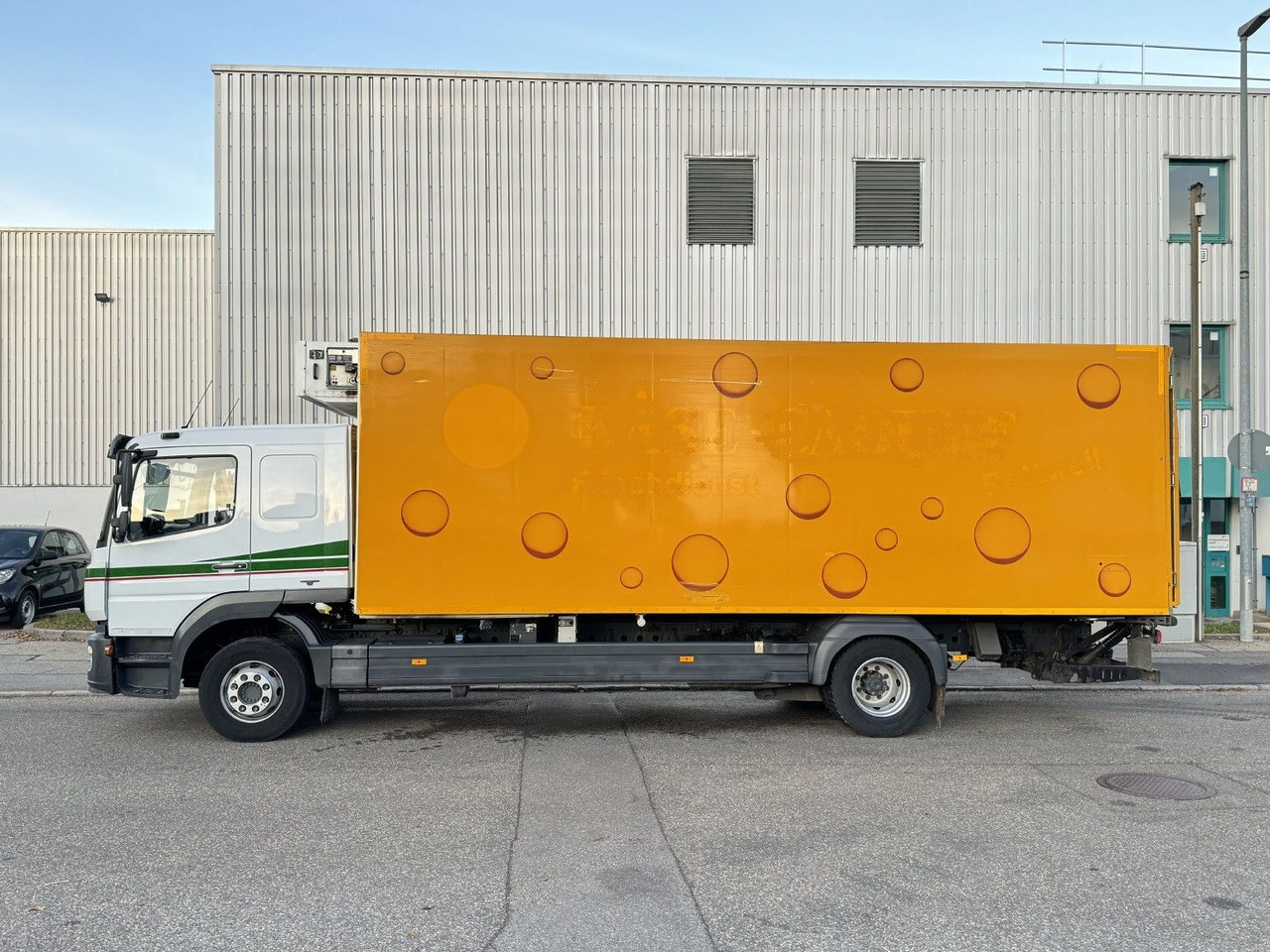 Mercedes-Benz Atego 1524 L-Haus Tiefkühlkoffer 6,9m LBW Tür - Külmutiga veoauto: pilt 4 Mercedes-Benz Atego 1524 L-Haus Tiefkühlkoffer 6,9m LBW Tür - Külmutiga veoauto: pilt 4