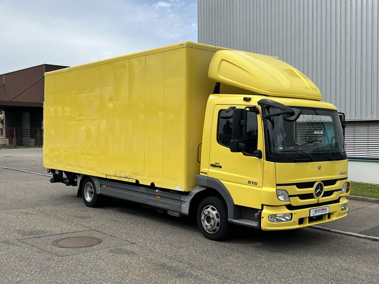 Mercedes-Benz Atego 816L Möbelkoffer 6,15m LBW 3-Sitze Euro-5 - Tarbesõiduk furgoon: pilt 3 Mercedes-Benz Atego 816L Möbelkoffer 6,15m LBW 3-Sitze Euro-5 - Tarbesõiduk furgoon: pilt 3