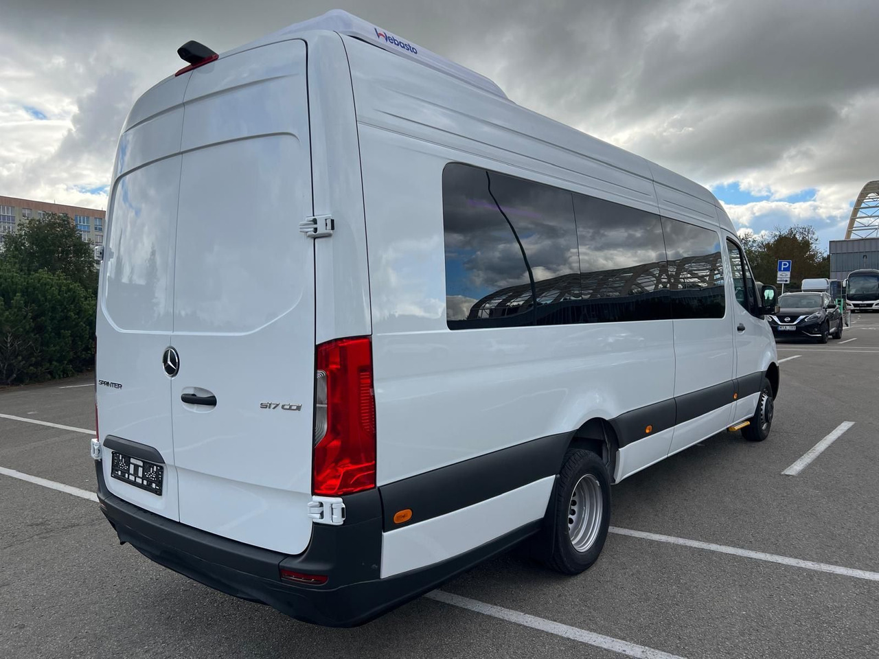 Väikebuss, Mikrobuss Mercedes-Benz Sprinter 517 Komfort XL, 21 SS: pilt 7