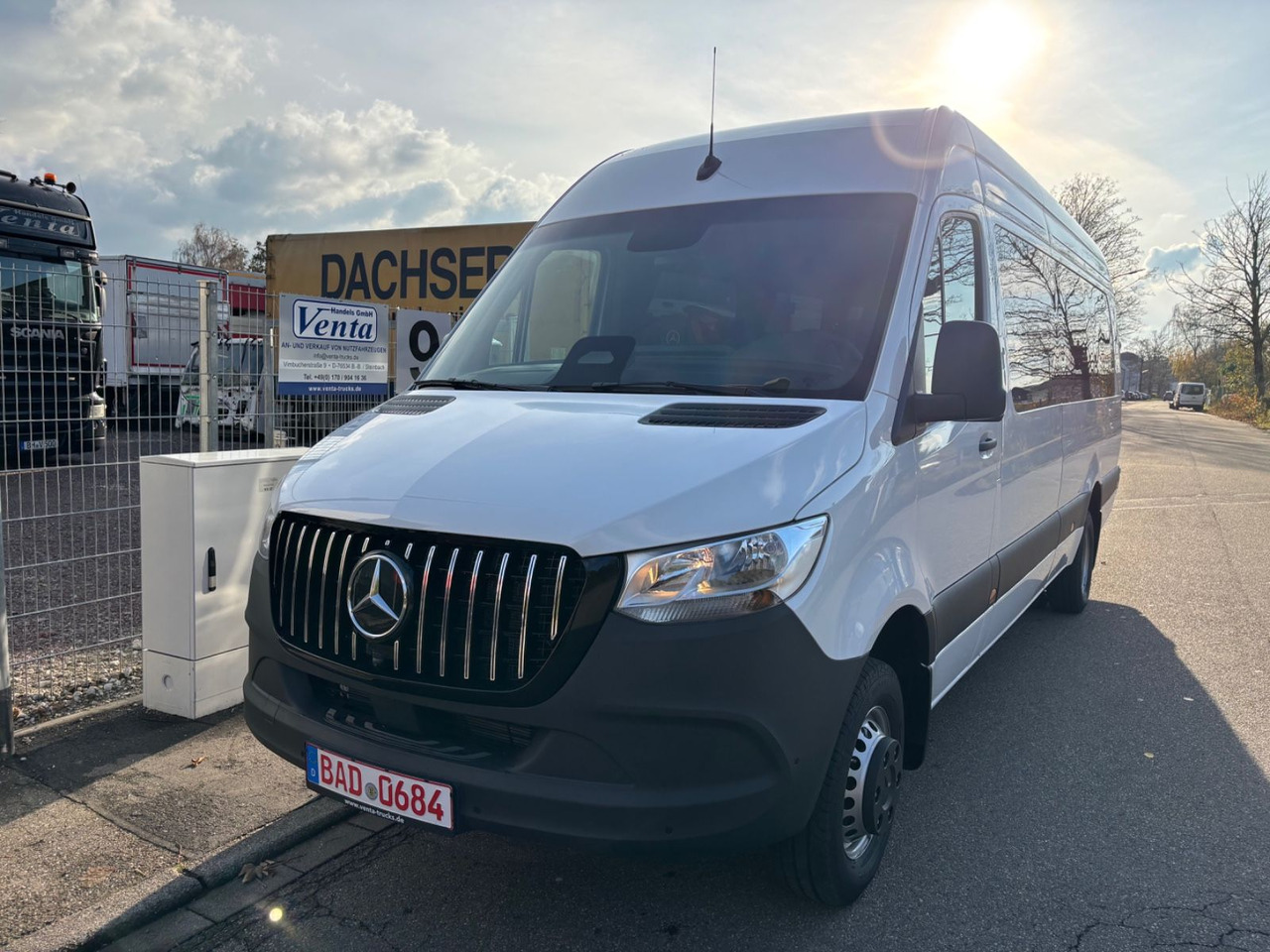 Mercedes-Benz Sprinter 517 Komfort XL, 21 SS - Väikebuss, Mikrobuss: pilt 1 Mercedes-Benz Sprinter 517 Komfort XL, 21 SS - Väikebuss, Mikrobuss: pilt 1