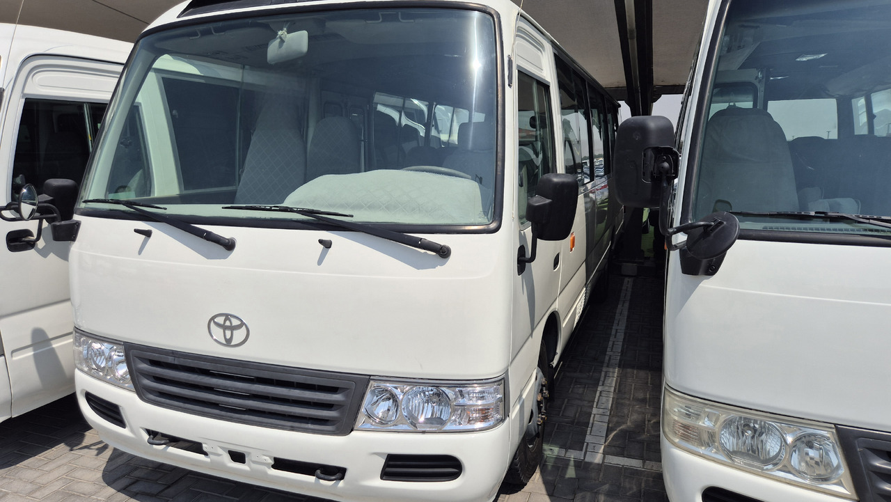 TOYOTA Coaster ... 30 places ... Climatisé - Väikebuss, Mikrobuss: pilt 1 TOYOTA Coaster ... 30 places ... Climatisé - Väikebuss, Mikrobuss: pilt 1