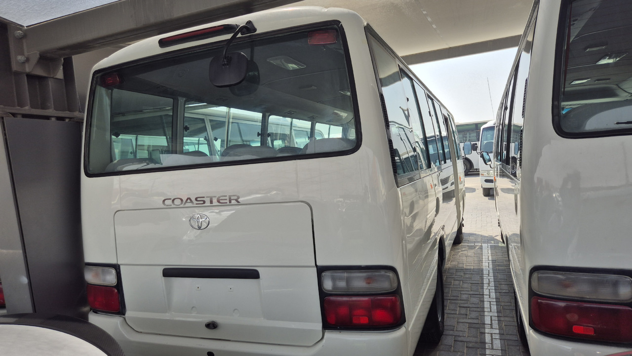 TOYOTA Coaster ... 30 places ... Climatisé - Väikebuss, Mikrobuss: pilt 2 TOYOTA Coaster ... 30 places ... Climatisé - Väikebuss, Mikrobuss: pilt 2