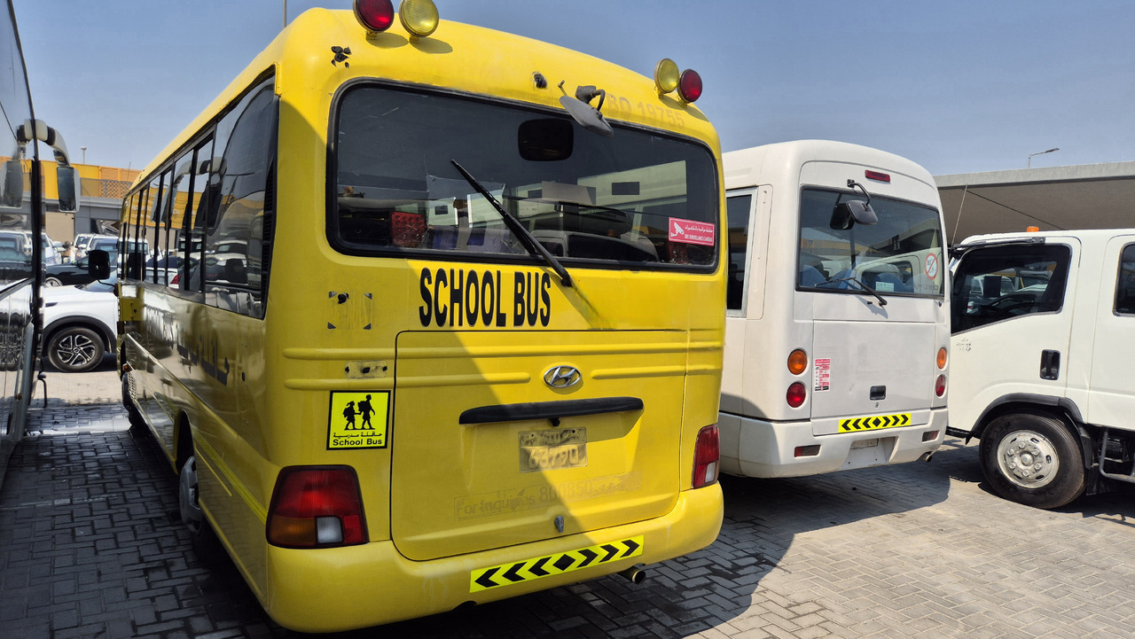 Toyota Coaster // Hyundai County... 30 places ... Climatisé - Väikebuss, Mikrobuss: pilt 5 Toyota Coaster // Hyundai County... 30 places ... Climatisé - Väikebuss, Mikrobuss: pilt 5