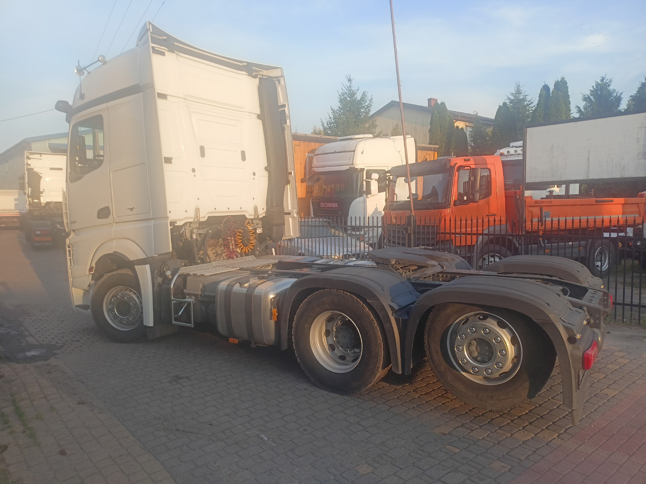 Mercedes-Benz Actros 2551 - Sadulveok: pilt 5 Mercedes-Benz Actros 2551 - Sadulveok: pilt 5