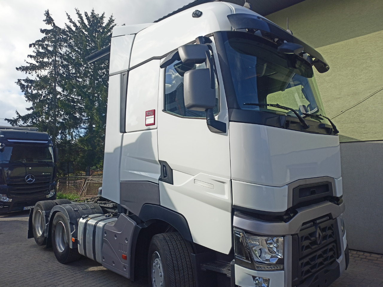 Renault Gama T 480 - Sadulveok: pilt 2 Renault Gama T 480 - Sadulveok: pilt 2
