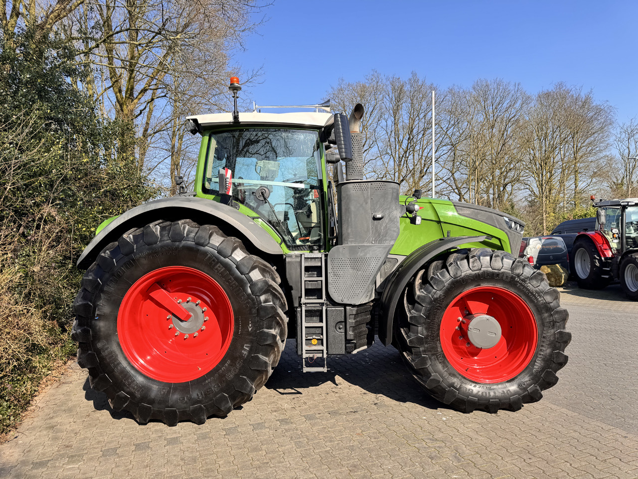 FENDT 1050 Gen2 ProfiPlus - Traktor: pilt 3 FENDT 1050 Gen2 ProfiPlus - Traktor: pilt 3