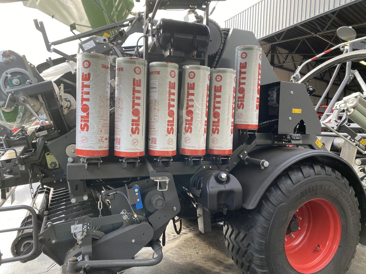 Fendt Rotana 130F Combi - Heinapalli mähkija: pilt 4 Fendt Rotana 130F Combi - Heinapalli mähkija: pilt 4
