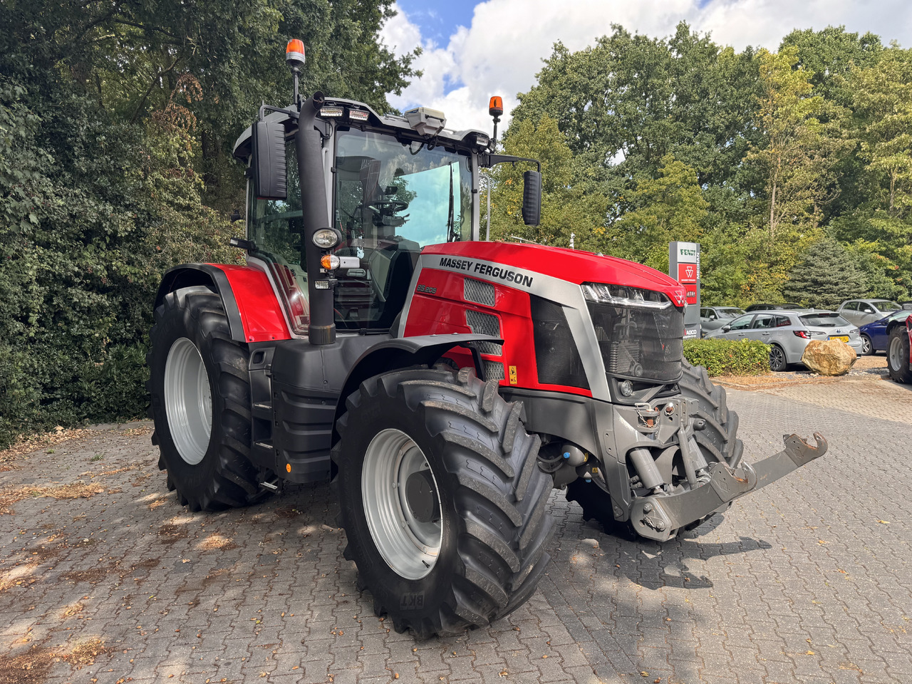 MASSEY FERGUSON 8s.205 Dyna7 Exclusive - Traktor: pilt 4 MASSEY FERGUSON 8s.205 Dyna7 Exclusive - Traktor: pilt 4