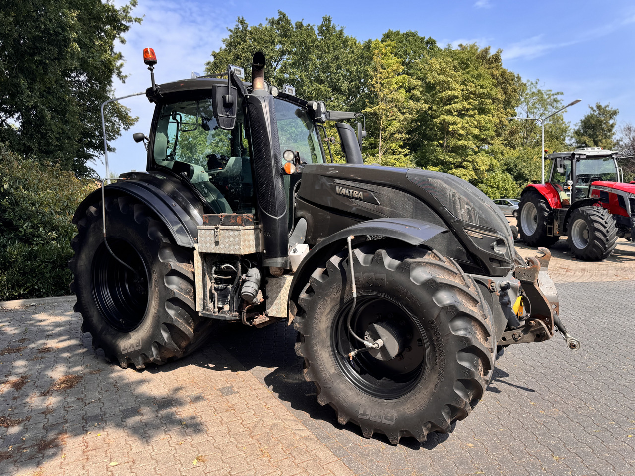 VALTRA T214 Direct - Traktor: pilt 3 VALTRA T214 Direct - Traktor: pilt 3