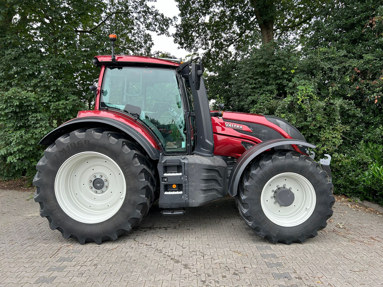 Valtra T214 Direct - Traktor: pilt 4 Valtra T214 Direct - Traktor: pilt 4