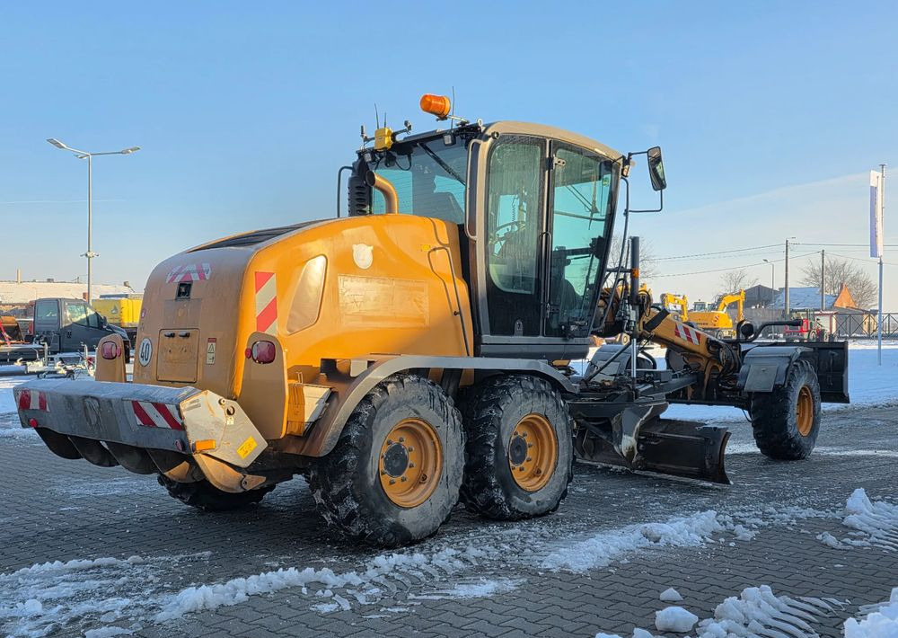 New Holland 836C AWD, 6X6, 2016 ROK, SYSTEM NIWELACJI TRIMBLE 3D - Rullija: pilt 5 New Holland 836C AWD, 6X6, 2016 ROK, SYSTEM NIWELACJI TRIMBLE 3D - Rullija: pilt 5