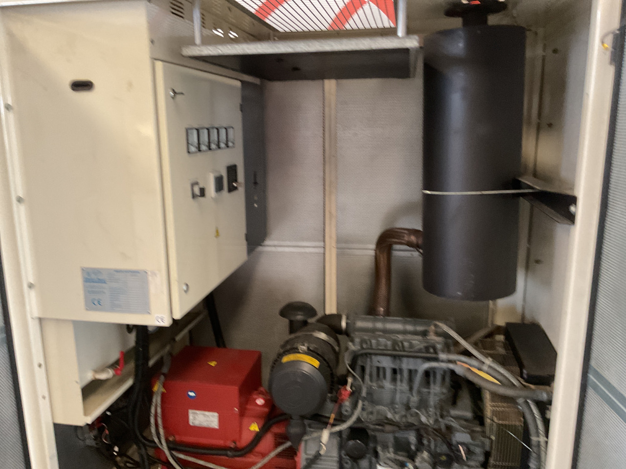 Deutz F3M1011F, 45KVA generatorset. Like brand new. Low standby hours - Generaatorikomplekt: pilt 2 Deutz F3M1011F, 45KVA generatorset. Like brand new. Low standby hours - Generaatorikomplekt: pilt 2