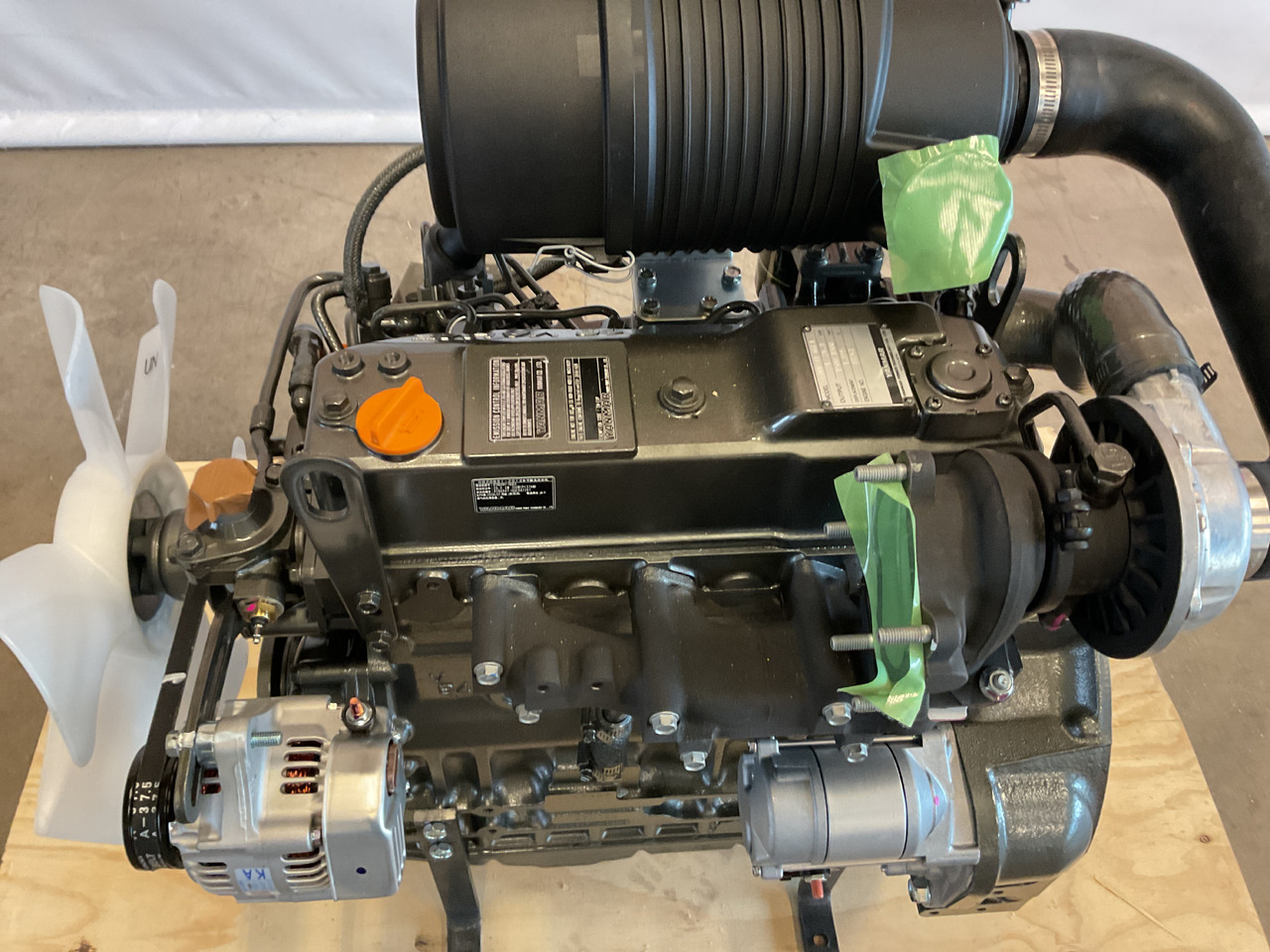 Yanmar 4TNV84T - Mootor: pilt 3 Yanmar 4TNV84T - Mootor: pilt 3
