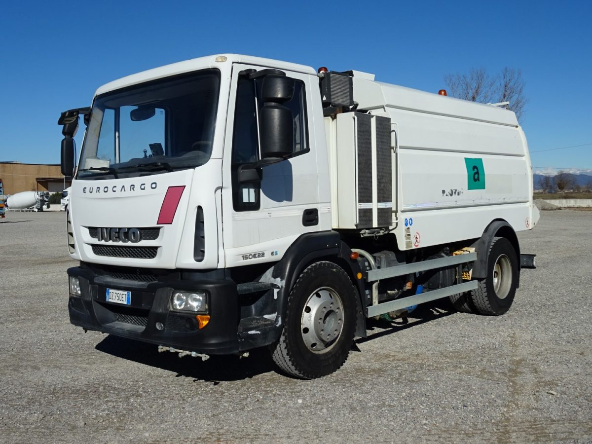 IVECO EUROCARGO 150E22 - Tänavapühkimismasin: pilt 3 IVECO EUROCARGO 150E22 - Tänavapühkimismasin: pilt 3