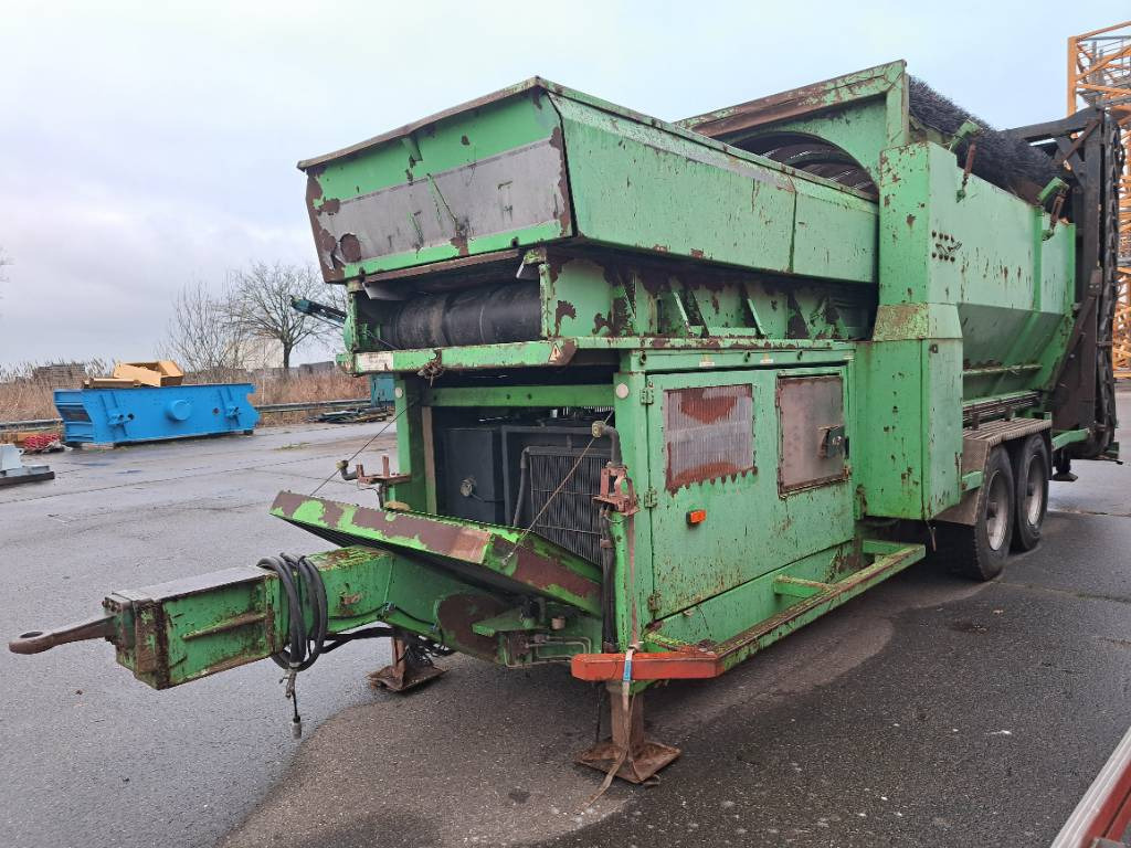 Farwick Mustang with Reman Engine + 4 screens - Sõeluja: pilt 5 Farwick Mustang with Reman Engine + 4 screens - Sõeluja: pilt 5