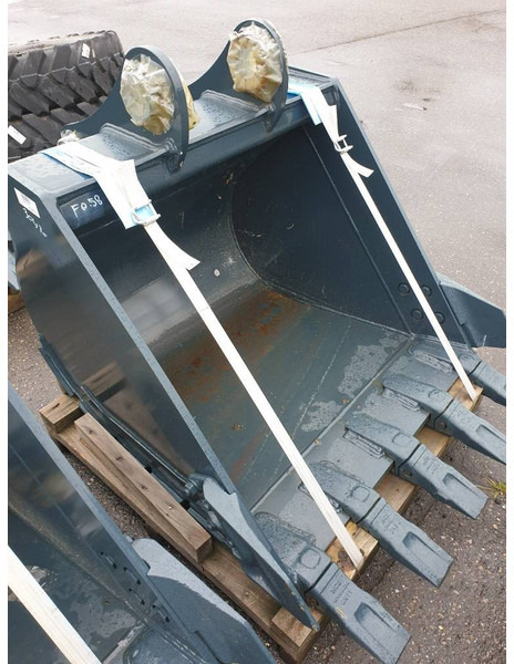 Hyundai Excavator digging bucket 140, 61K4-30101 - Kopp - Ehitusmasinad: pilt 5 Hyundai Excavator digging bucket 140, 61K4-30101 - Kopp - Ehitusmasinad: pilt 5