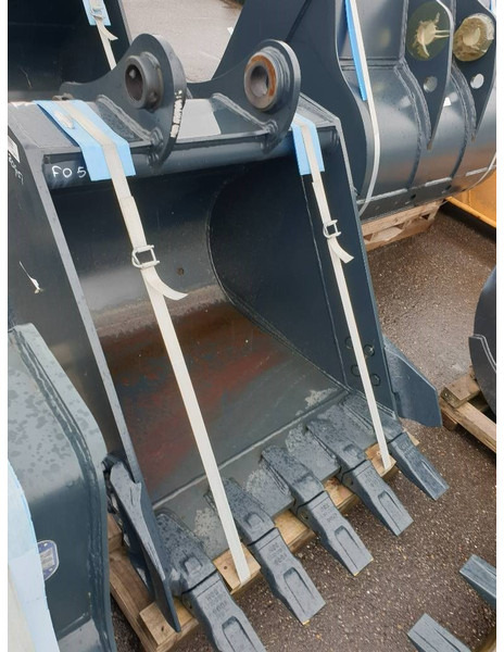 Hyundai Excavator digging bucket 140, 61K4-30501 - Kopp - Ehitusmasinad: pilt 1 Hyundai Excavator digging bucket 140, 61K4-30501 - Kopp - Ehitusmasinad: pilt 1