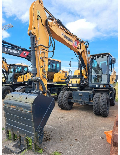 Hyundai HW 140 - Ratastel ekskavaator: pilt 4 Hyundai HW 140 - Ratastel ekskavaator: pilt 4