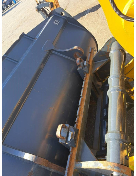 Komatsu WA 100 M-8 - Rataslaadur: pilt 5 Komatsu WA 100 M-8 - Rataslaadur: pilt 5