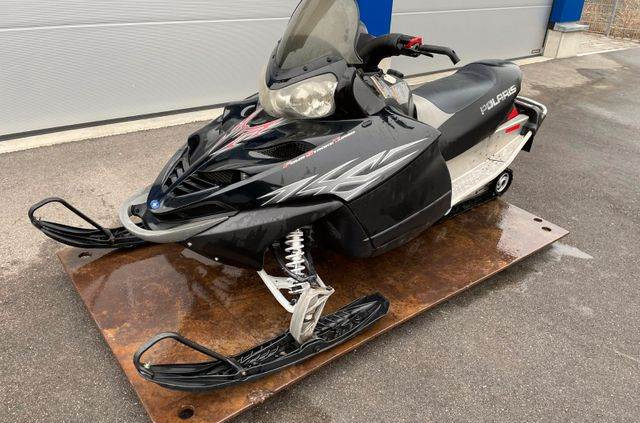 ATV Polaris Switchback IQ FS Turbo 750 Schnee Snow Ski Doo Switchback IQ FS Turbo 750 Schnee Snow Ski Doo: pilt 1