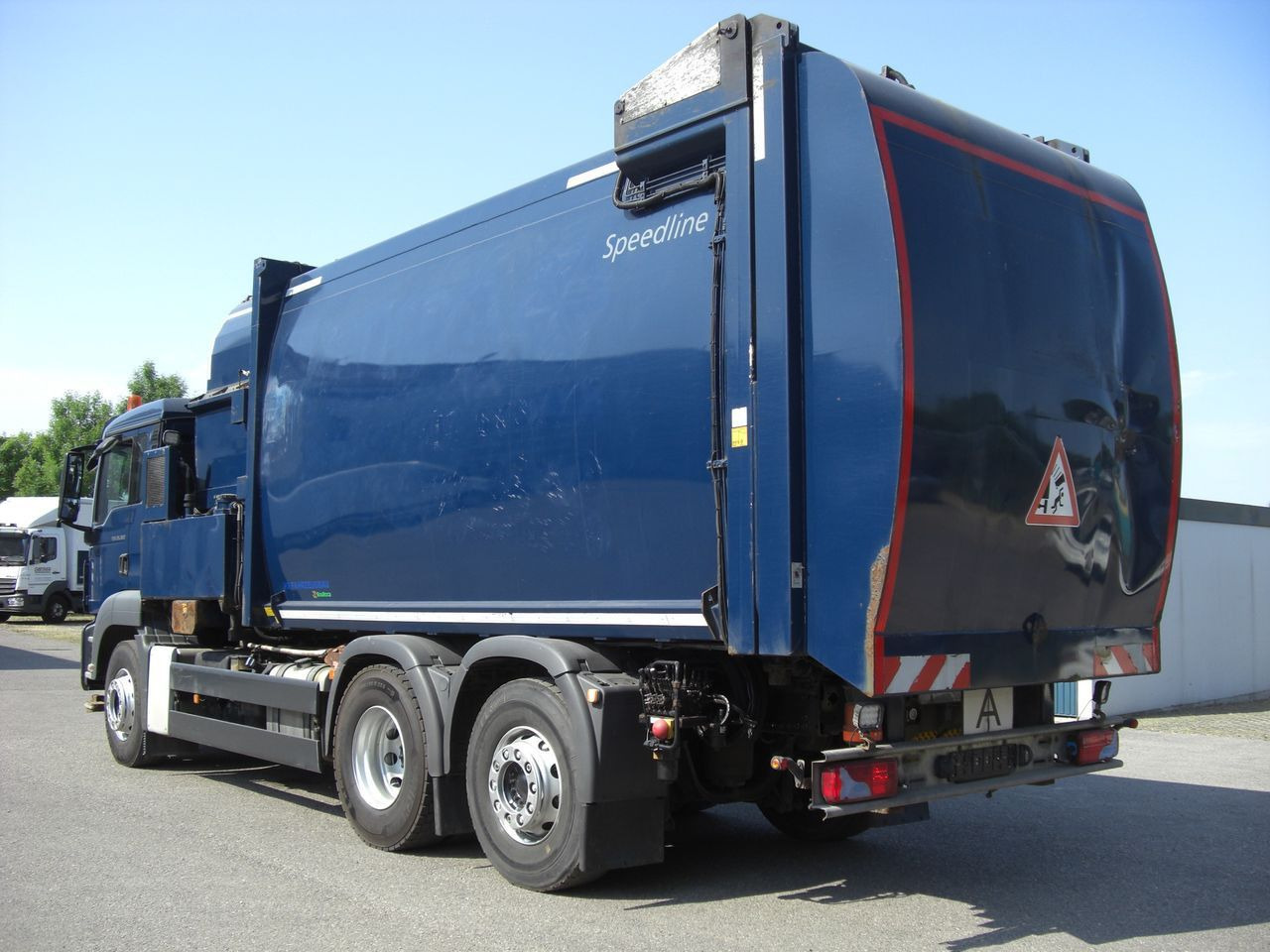 MAN 26360FNLL / SEITENLADER MAN 26360FNLL / SEITENLADER - Prügiauto: pilt 4 MAN 26360FNLL / SEITENLADER MAN 26360FNLL / SEITENLADER - Prügiauto: pilt 4