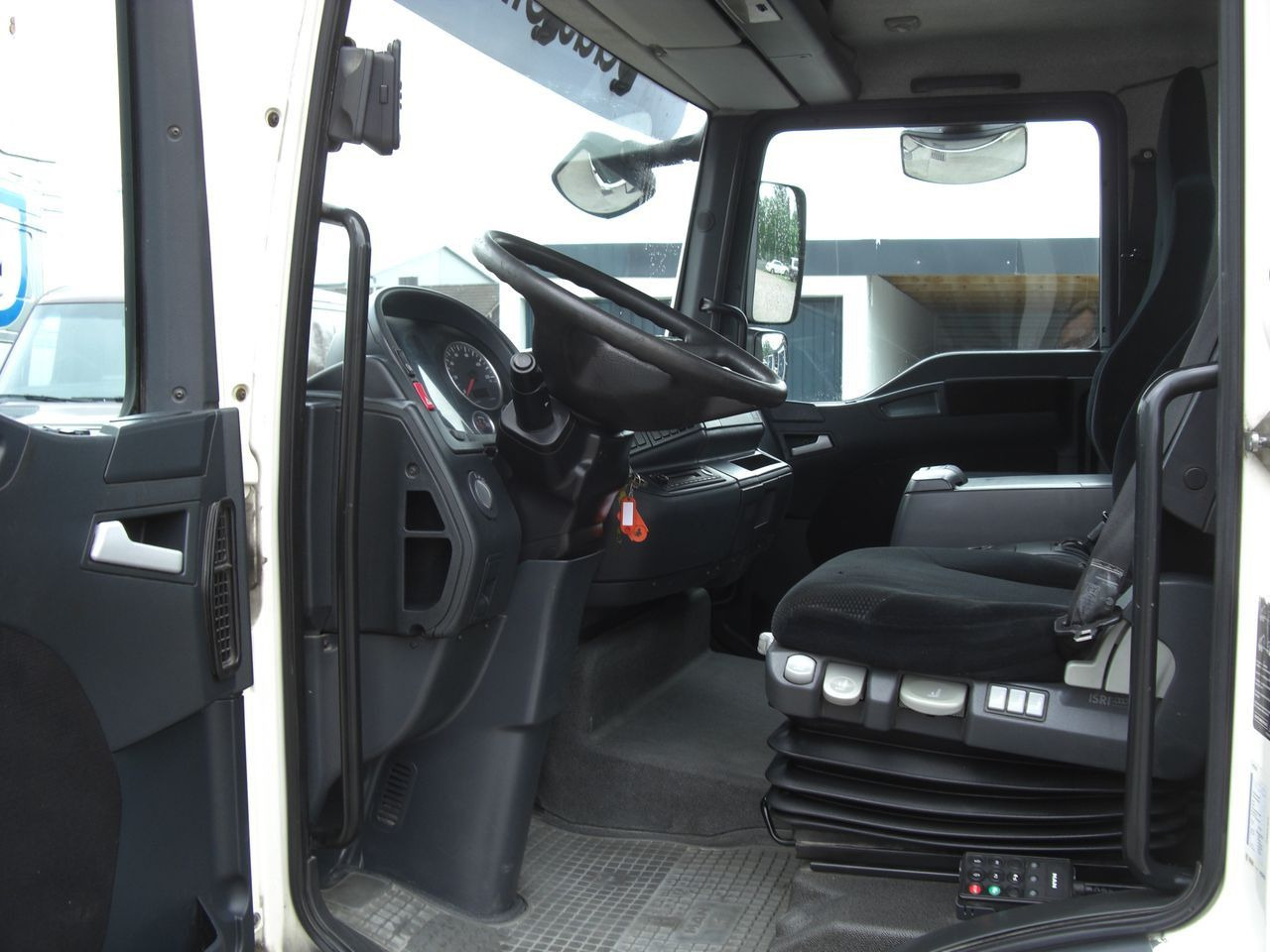 Uus Madelauto MAN 8180L Baustoffpritsche MAN 8180L Baustoffpritsche: pilt 8