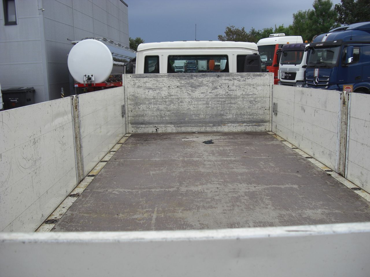 MAN 8180L Pritsche MAN 8180L Pritsche - Madelauto: pilt 5 MAN 8180L Pritsche MAN 8180L Pritsche - Madelauto: pilt 5