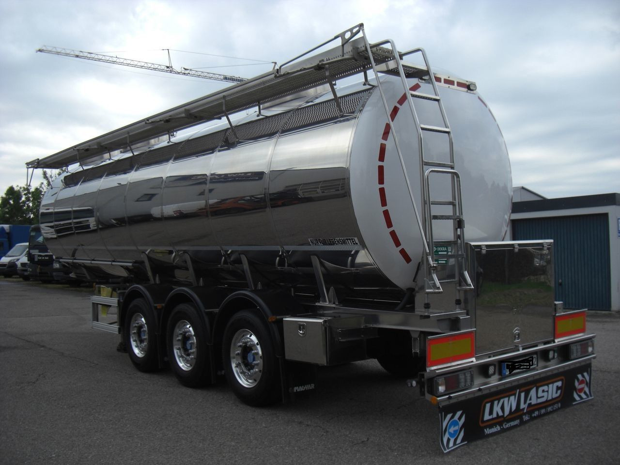 Magyar SRMAGD / BIERTANKER - Tsistern poolhaagis: pilt 4 Magyar SRMAGD / BIERTANKER - Tsistern poolhaagis: pilt 4