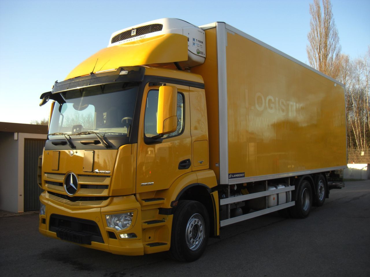 Mercedes-Benz 2532L ANTOS / LBW Mercedes-Benz 2532L ANTOS / LBW - Külmutiga veoauto: pilt 1 Mercedes-Benz 2532L ANTOS / LBW Mercedes-Benz 2532L ANTOS / LBW - Külmutiga veoauto: pilt 1