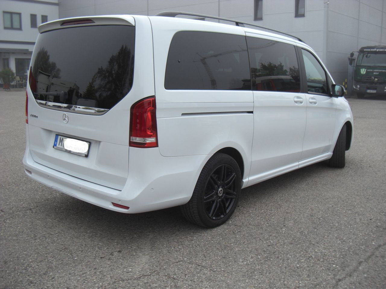 Mercedes-Benz V 250 LANG - Meeskonnaauto: pilt 3 Mercedes-Benz V 250 LANG - Meeskonnaauto: pilt 3