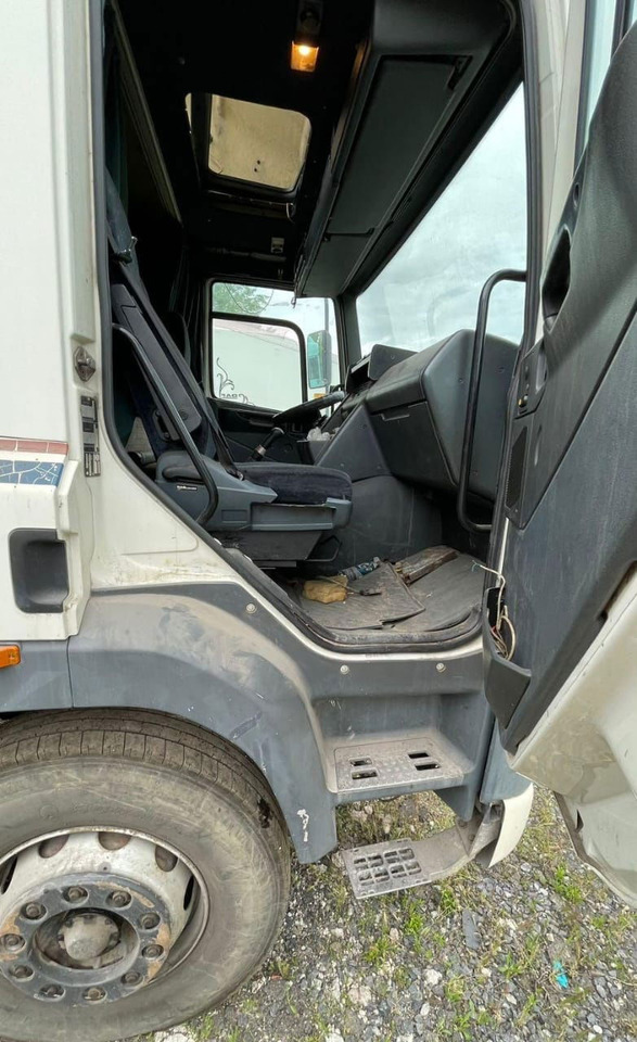 DAF CF 85 - Sadulveok: pilt 2 DAF CF 85 - Sadulveok: pilt 2