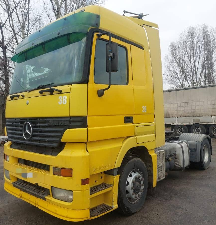 MERCEDES-BENZ Actros - Sadulveok: pilt 1 MERCEDES-BENZ Actros - Sadulveok: pilt 1