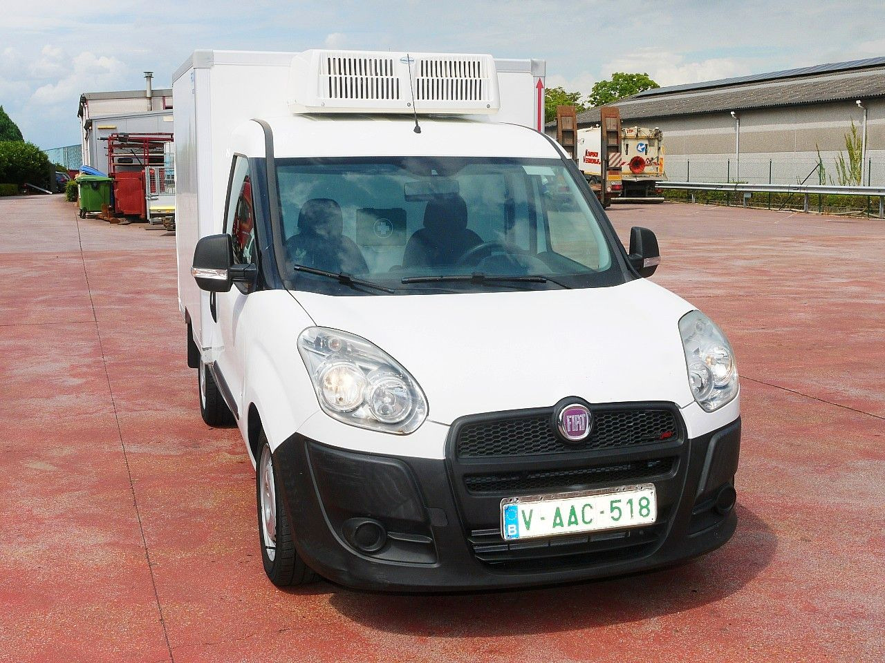 Fiat DOBLO 1.3 KUHLKOFFER RELEC FROID TR 22 -20C - Tarbesõiduk külmik: pilt 1 Fiat DOBLO 1.3 KUHLKOFFER RELEC FROID TR 22 -20C - Tarbesõiduk külmik: pilt 1