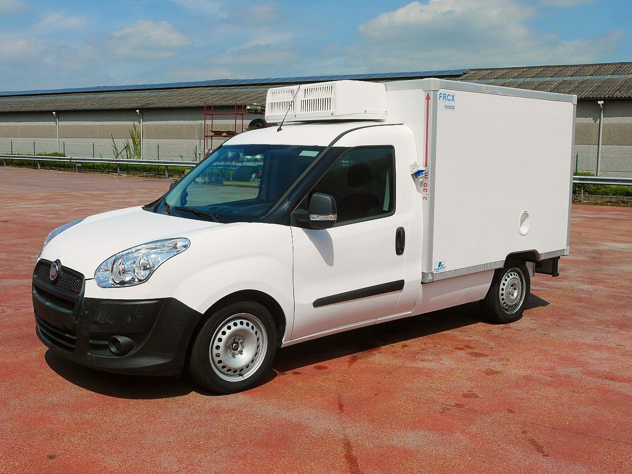 Fiat DOBLO 1.6 KUHKOFFER RELEC FROID TR22 -20C - Tarbesõiduk külmik: pilt 4 Fiat DOBLO 1.6 KUHKOFFER RELEC FROID TR22 -20C - Tarbesõiduk külmik: pilt 4
