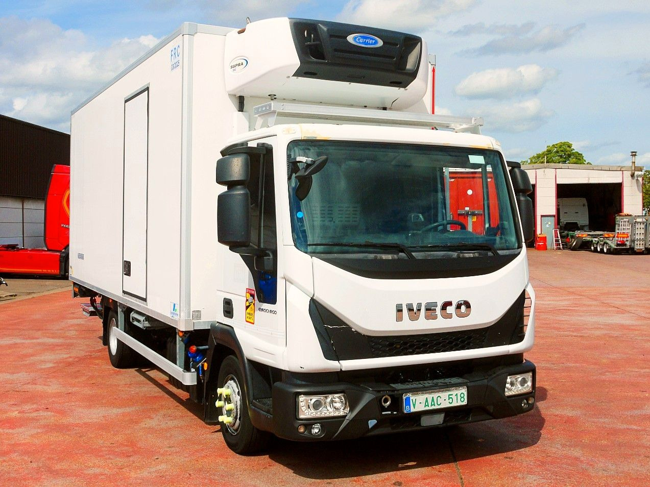 Iveco 100E19 KUHLKOFFER CARRIER SUPRA 550 luft fed A/C - Külmutiga veoauto: pilt 1 Iveco 100E19 KUHLKOFFER CARRIER SUPRA 550 luft fed A/C - Külmutiga veoauto: pilt 1