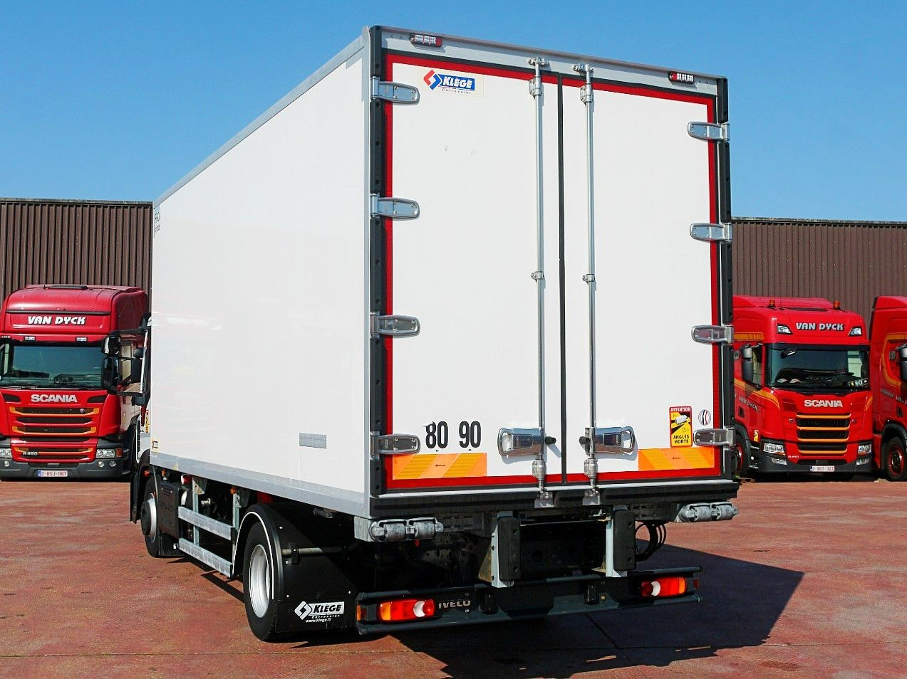 Külmutiga veoauto Iveco 120E28 KUHLKOFFER FLEISH BAHNEN CARRIER  XARIOS: pilt 7