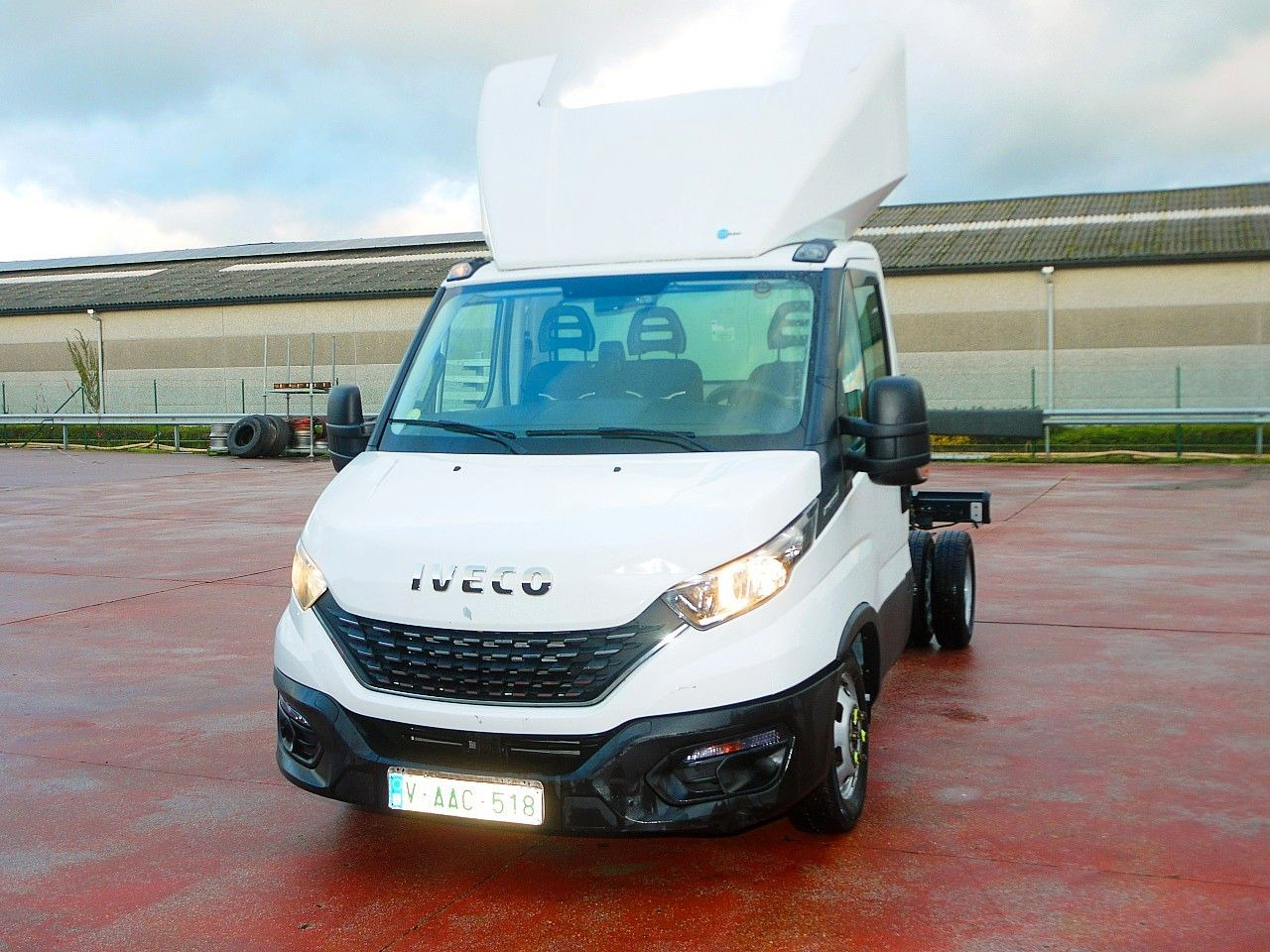 Iveco 35C14 DAILY FAHRGESTELL - Kabiinišassiiga veoauto: pilt 5 Iveco 35C14 DAILY FAHRGESTELL - Kabiinišassiiga veoauto: pilt 5