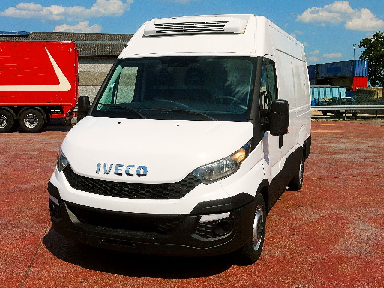 Iveco 35S13 DAILY KUHLKASTENWAGEN THERMOKING V300 MULT - Tarbesõiduk külmik: pilt 5 Iveco 35S13 DAILY KUHLKASTENWAGEN THERMOKING V300 MULT - Tarbesõiduk külmik: pilt 5