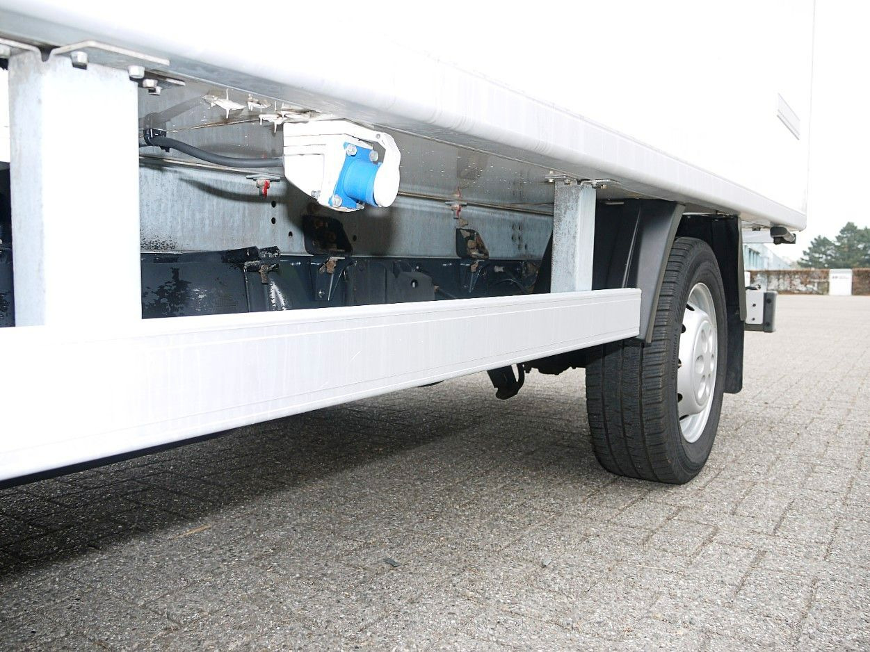 Tarbesõiduk külmik Iveco 35S13 DAILY KUHLKOFFER RELEC FROID -20C: pilt 11