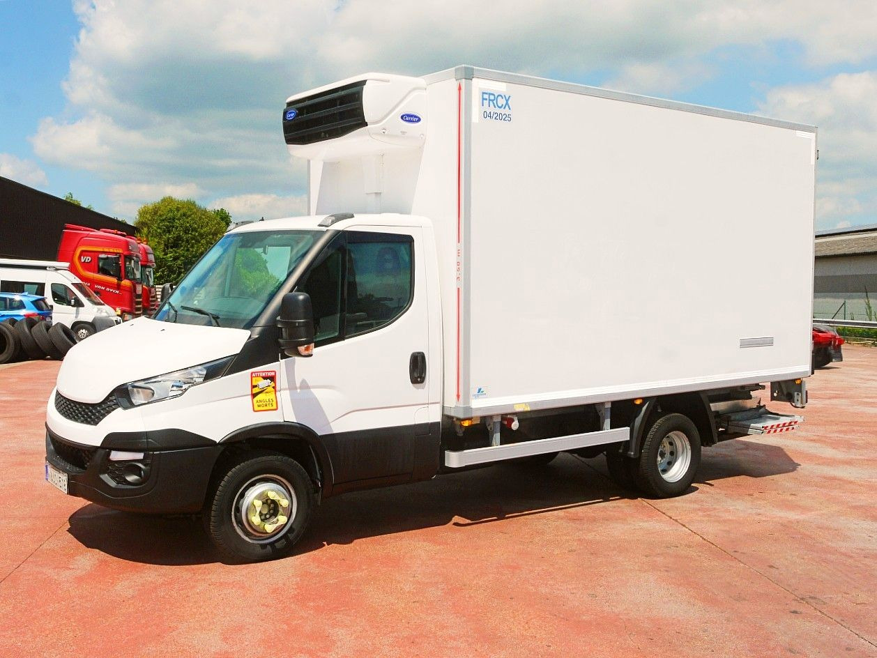 Iveco 70C17 KUHLKOFFER CARRIER XARIOS 500 A/C LUFT LBW - Tarbesõiduk külmik: pilt 4 Iveco 70C17 KUHLKOFFER CARRIER XARIOS 500 A/C LUFT LBW - Tarbesõiduk külmik: pilt 4