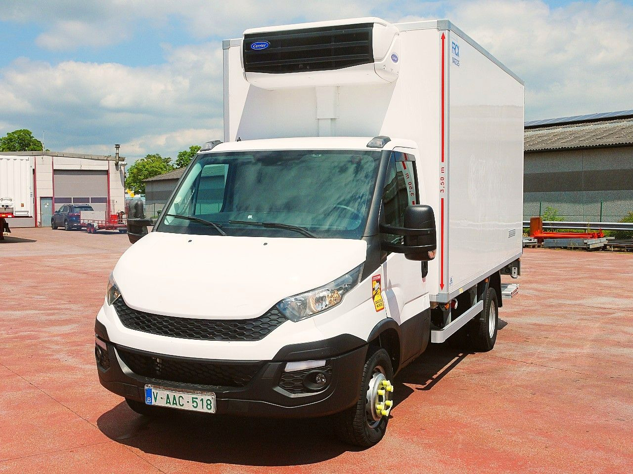 Iveco 70C17 KUHLKOFFER CARRIER XARIOS 500 A/C LUFT LBW - Tarbesõiduk külmik: pilt 5 Iveco 70C17 KUHLKOFFER CARRIER XARIOS 500 A/C LUFT LBW - Tarbesõiduk külmik: pilt 5