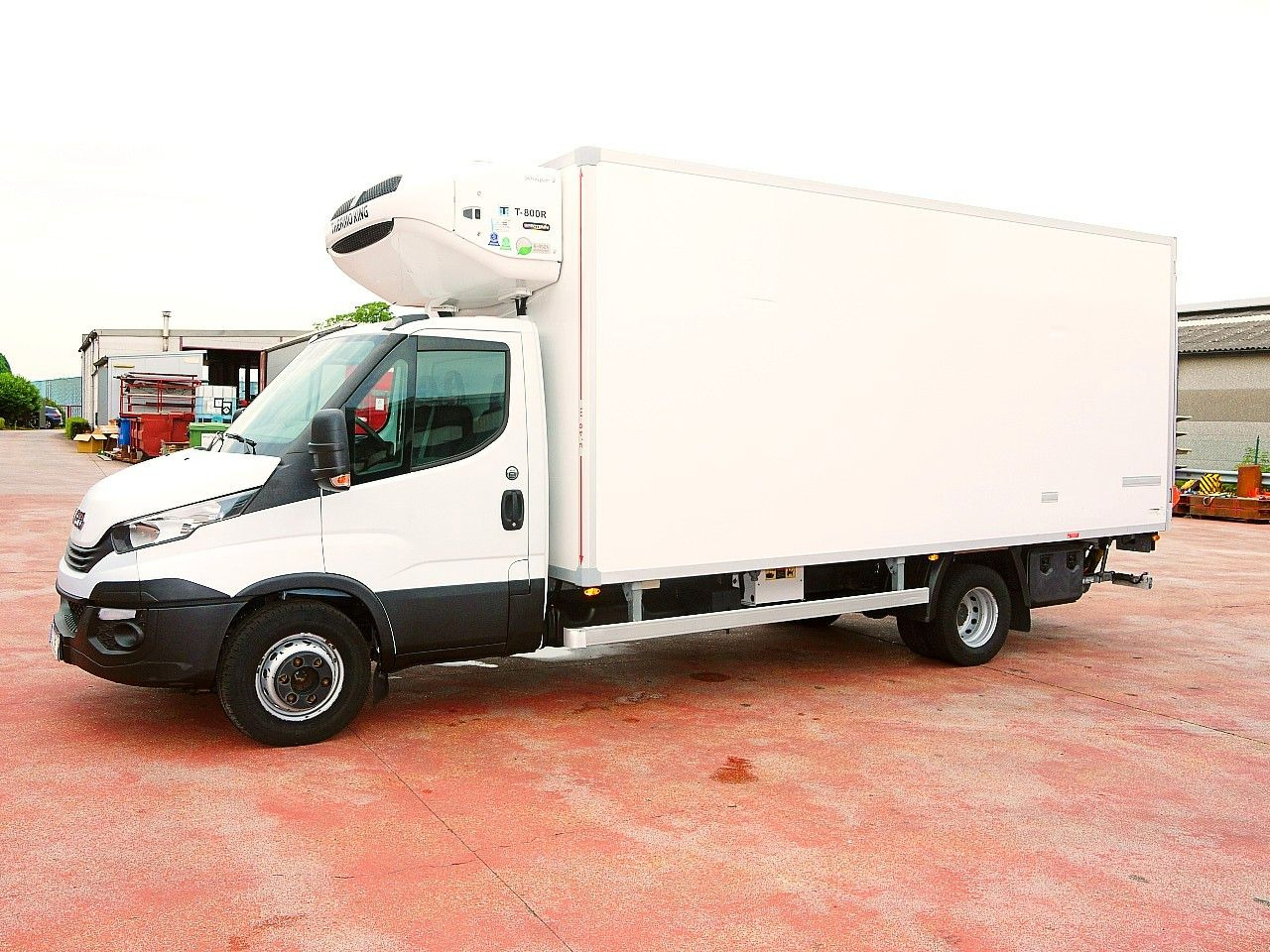 Iveco 72C21 70 65 DAILY THERMOKING T800 A/C LBW LUFT - Tarbesõiduk külmik: pilt 4 Iveco 72C21 70 65 DAILY THERMOKING T800 A/C LBW LUFT - Tarbesõiduk külmik: pilt 4