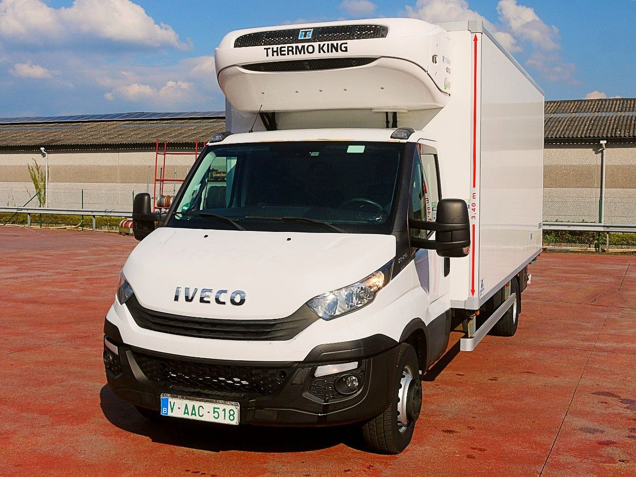 Iveco 72C21 70 65 DAILY THERMOKING T800 A/C LBW LUFT - Tarbesõiduk külmik: pilt 5 Iveco 72C21 70 65 DAILY THERMOKING T800 A/C LBW LUFT - Tarbesõiduk külmik: pilt 5