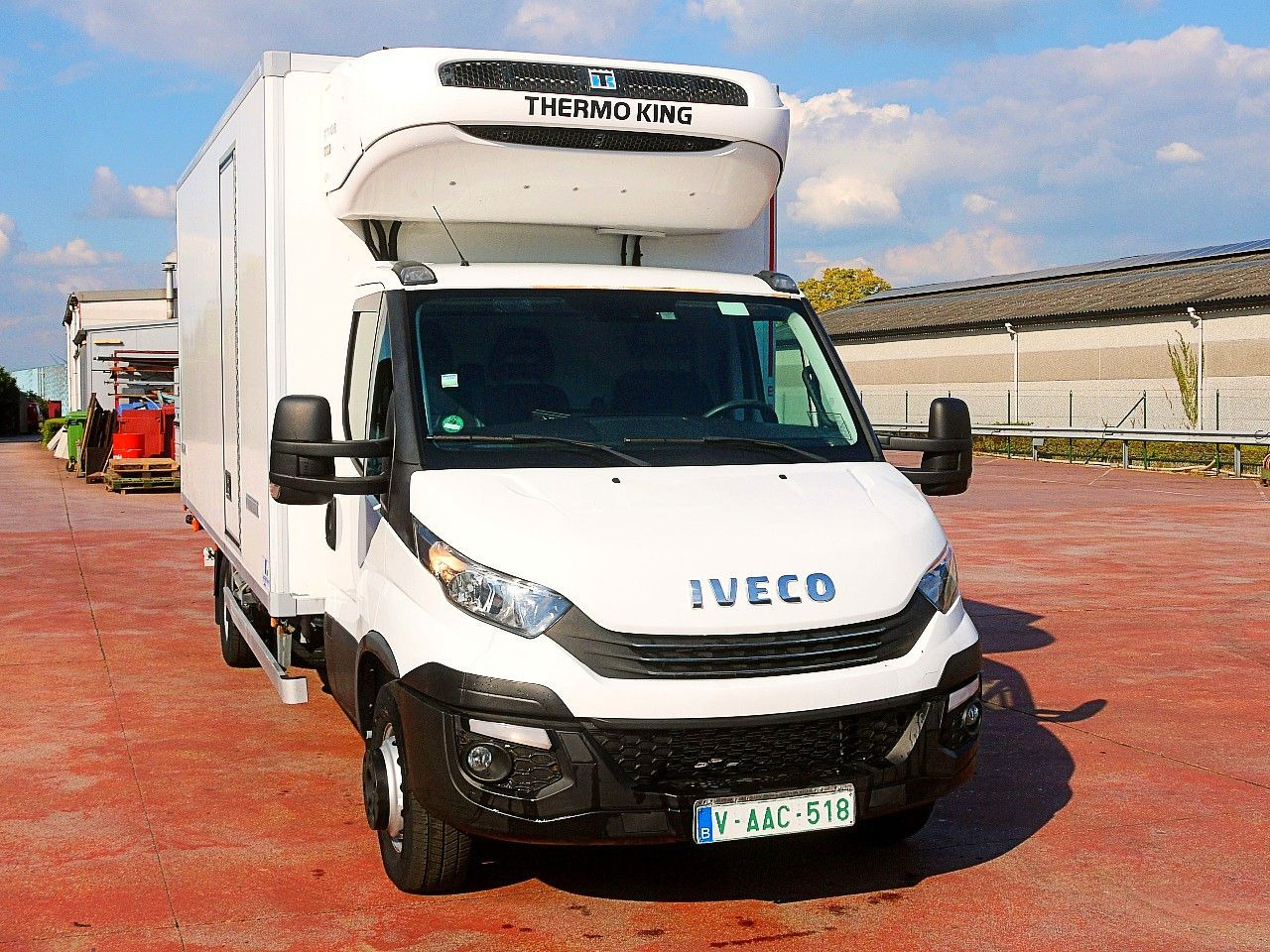 Iveco 72C21 70 65 DAILY THERMOKING T800 A/C LBW LUFT - Tarbesõiduk külmik: pilt 1 Iveco 72C21 70 65 DAILY THERMOKING T800 A/C LBW LUFT - Tarbesõiduk külmik: pilt 1