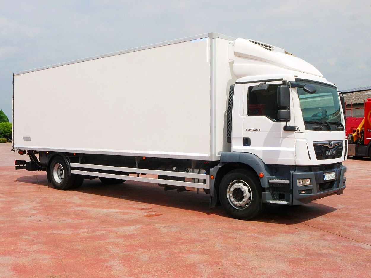 MAN TGM 18.250 KUHLKOFFER THERMOKING V800 MT A/C - Külmutiga veoauto: pilt 3 MAN TGM 18.250 KUHLKOFFER THERMOKING V800 MT A/C - Külmutiga veoauto: pilt 3