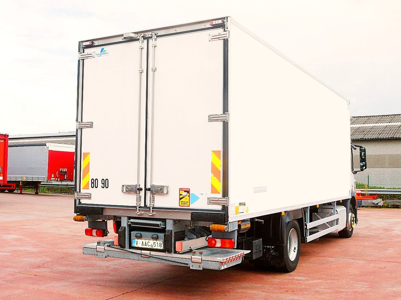 Mercedes-Benz 1830 ANTOS KUHLKOFFER CARRIER SUPRA 850 - Külmutiga veoauto: pilt 5 Mercedes-Benz 1830 ANTOS KUHLKOFFER CARRIER SUPRA 850 - Külmutiga veoauto: pilt 5