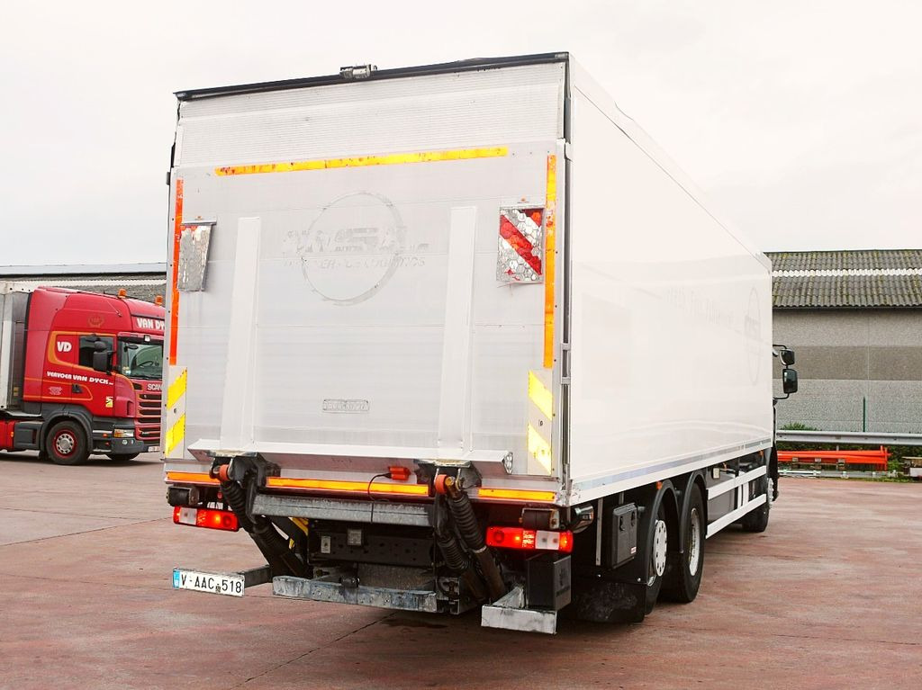 Renault 26.320 D KUHLKOFFER THERMOKING MT T1200 6X2 A/C - Külmutiga veoauto: pilt 5 Renault 26.320 D KUHLKOFFER THERMOKING MT T1200 6X2 A/C - Külmutiga veoauto: pilt 5
